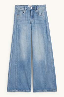 Wide leg jean - mid waist