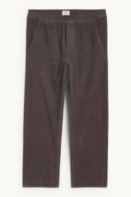 Pantalon en velours côtelé - relaxed fit