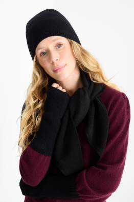 Cashmere scarf