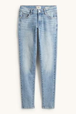 Skinny Jeans - Low Waist - LYCRA®