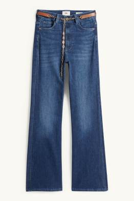 Flared Jeans mit Gürtel - High Waist - LYCRA®