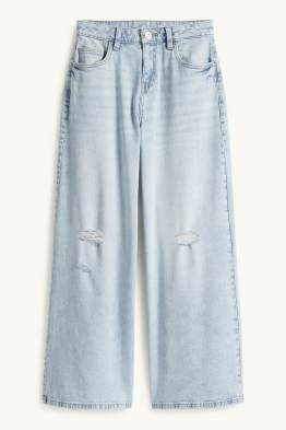 Wide leg jeans