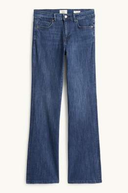 Flared Jeans - Mid Waist