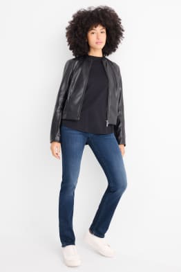 Straight jean - mid waist