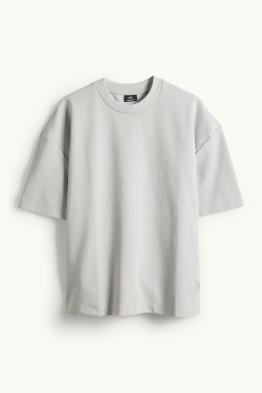 T-shirt - oversized