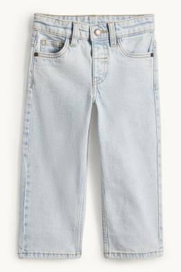 Loose jeans