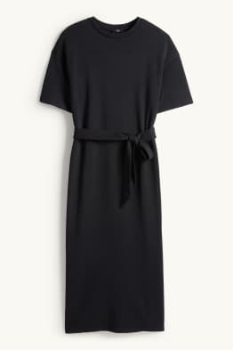 T-Shirt-Kleid mit Gürtel