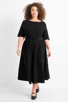Fit & Flare Kleid mit Gürtel