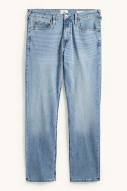 Straight jeans