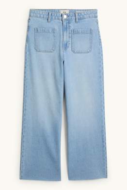 Crop Wide Leg Jeans - Mid Waist