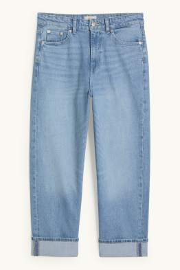 Boyfriend Jeans - Mid Waist