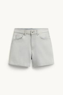 Mom Shorts - High Waist