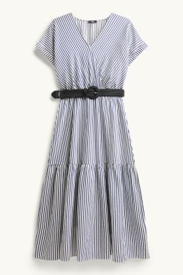 Kleid mit Gürtel und V-Ausschnitt - gestreift