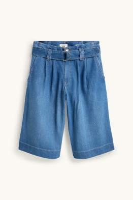Denim shorts with belt - mid-rise waist