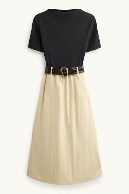 Robe fit & flare avec ceinture