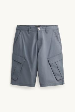 Jeans-Cargo-Bermudas