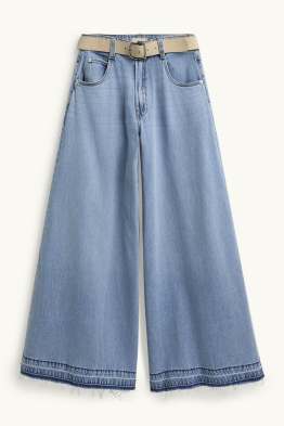 Wide Leg Jeans mit Gürtel - Mid Waist