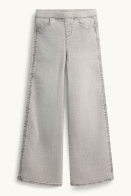 Jeggings a gamba larga