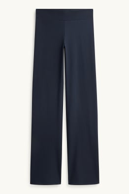 Straight legging