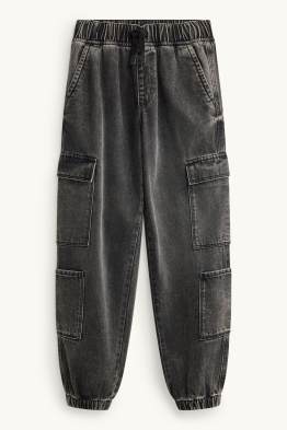 Cargo jeans