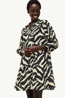 Áčkové šaty - se vzorem