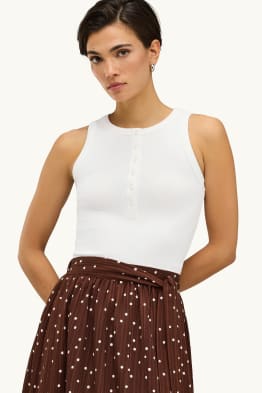 Haut - finition côtelée