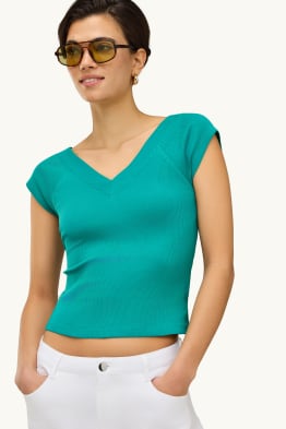 T-shirt z dekoltem w serek - slim fit