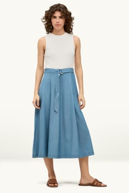 Fit & Flare Kleid mit Gürtel