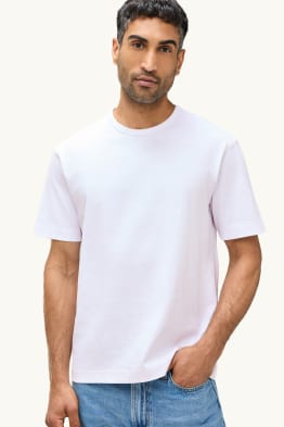 T-Shirt - Relaxed Fit