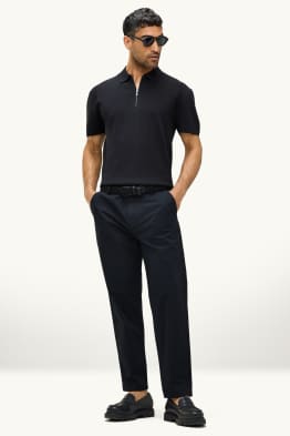 Xinos - tapered fit