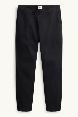 Chino - tapered fit