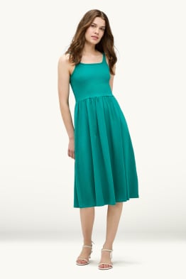 Robe Fit & Flare