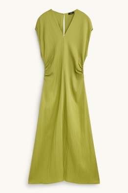 Robe à col V - straight fit