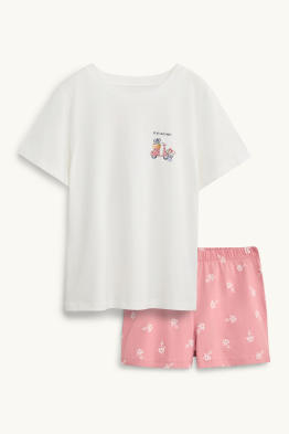 Shortama