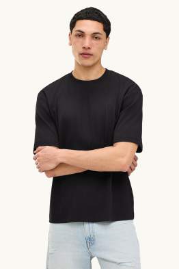 T-Shirt - Regular Fit - gerippt