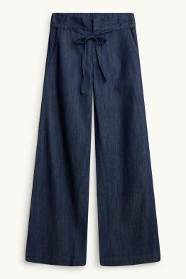 Wide leg jean - mid waist