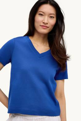 T-Shirt mit V-Ausschnitt - Regular Fit