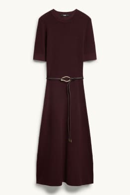 Vestit de punt de mitja amb cinturó - straight fit