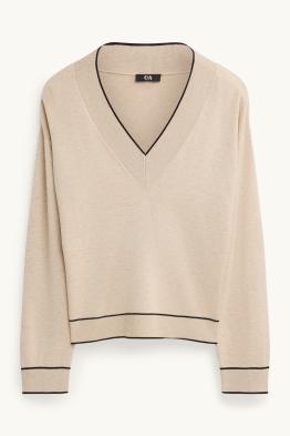 V-neck jumper