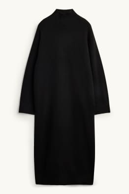 Rochie din tricot cu guler drept - straight fit