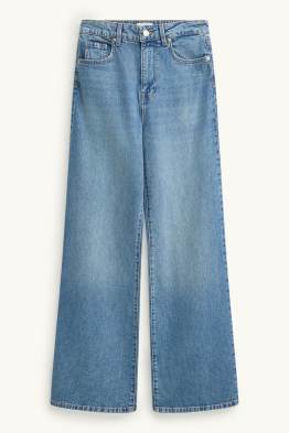 Wide Leg Jeans - High Waist