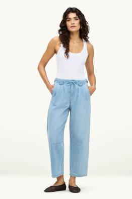 Barrel jean - mid waist
