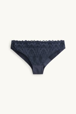 Brazilian Slip