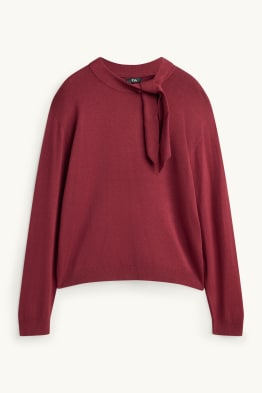 Fine knit jumper with knot detail