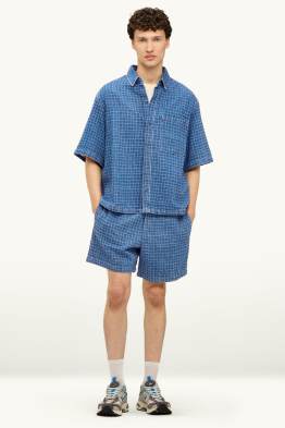 Short en jean - à carreaux