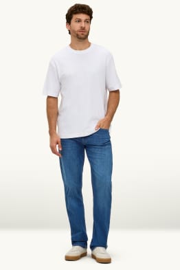 Straight jean