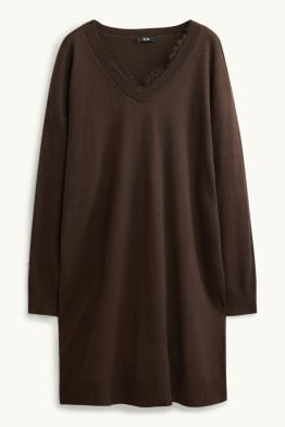 Robe de maille à col V - straight fit