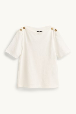 Tricou