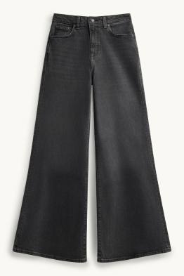Wide flared jeans - high waist