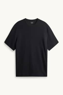 T-Shirt - Relaxed Fit - gerippt